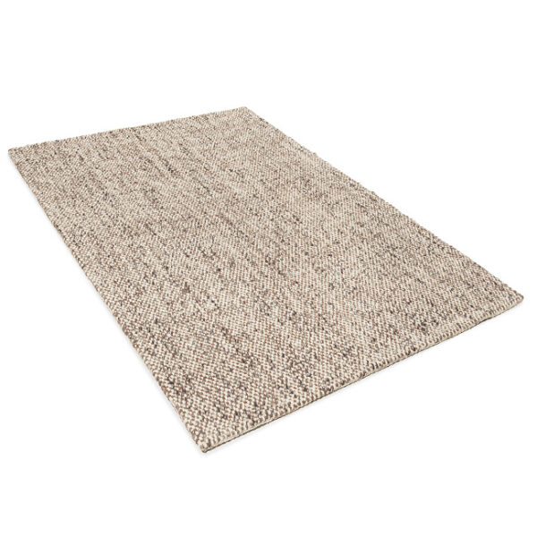 Diagonaal aanzicht van vloerkleed LISBON, in de kleur ivoor bruin gemaakt van wol.