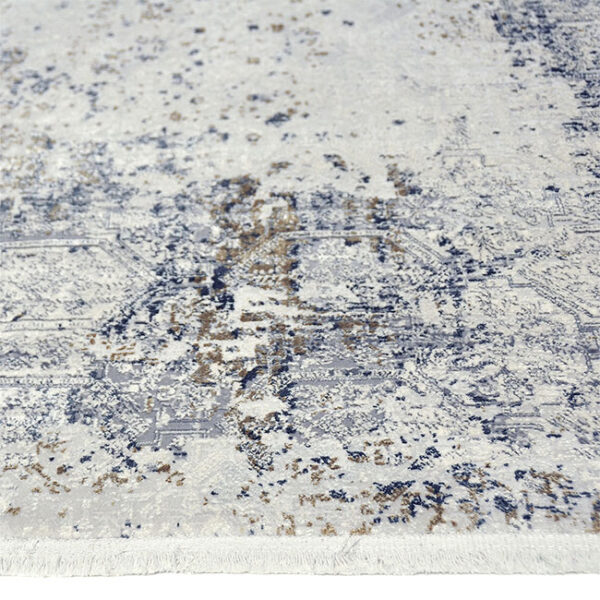 Zijkant detail aanzicht van vloerkleed OLYMPIA 40-B, in de kleur multi gemaakt van een acryl en viscose mix.